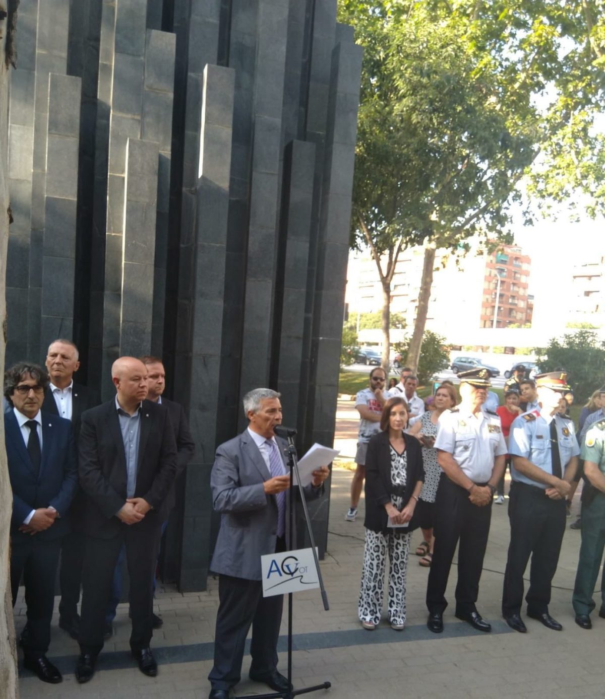 Barcelona recuerda a las victimas del atentado de Hipercor en el 32 aniversario